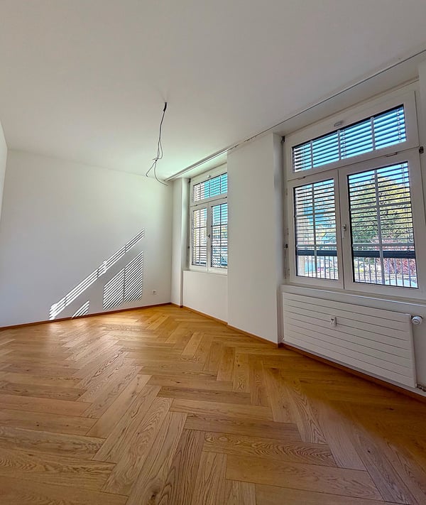 Moderne 8.5 Zimmer Etagenwohnung zentral gelegen 6