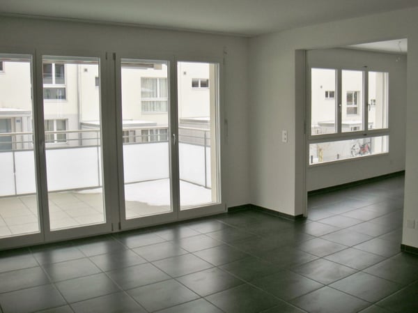Moderne, neuwertige 3.5 Zimmer Etagenwohnung mit separater Waschküche 9
