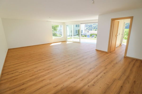 Grosse, moderne 1.5-Zi-Neubauwohnung im Naturpark Thal 5