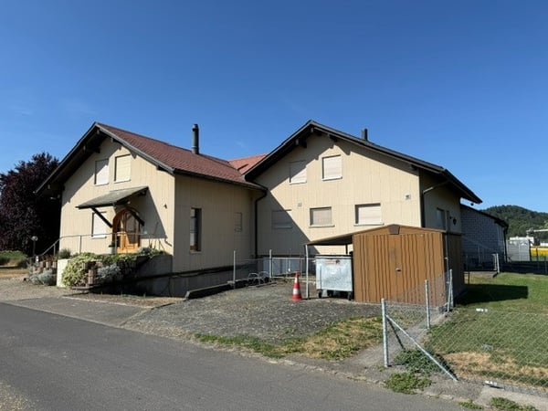 Zwei Wohnhäuser auf 1748 m2 Parzelle in Schwadernau 4