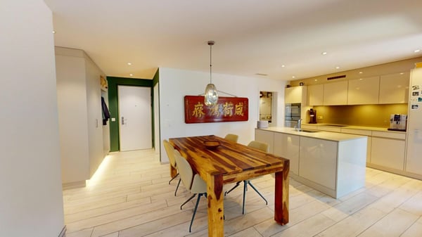 MODERNE MINERGIE 1.5-ZIMMER-GARTENWOHNUNG MIT LOGGIA 1