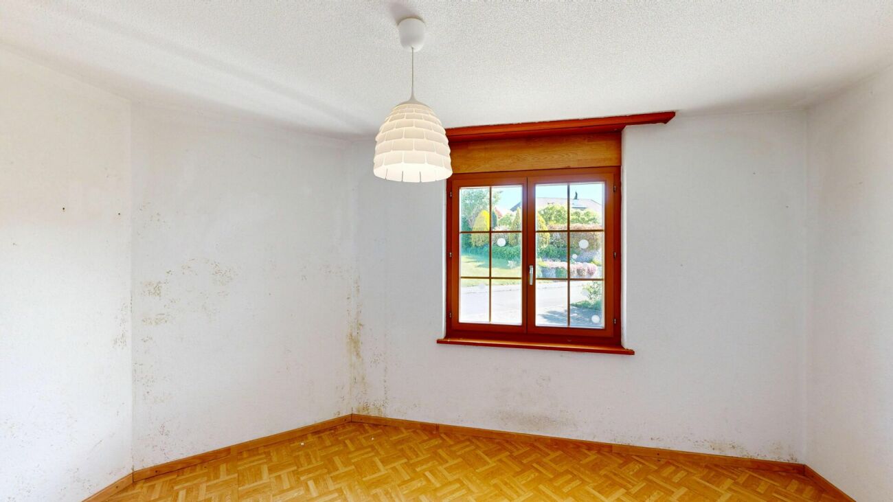 Freistehendes 5.5-Zimmer-Einfamilienhaus mit grossem Garten und vielfältigen Möglichkeiten