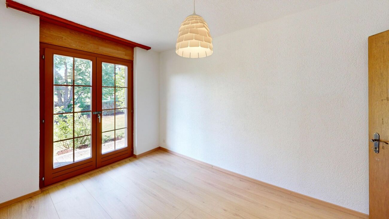 Freistehendes 5.5-Zimmer-Einfamilienhaus mit grossem Garten und vielfältigen Möglichkeiten