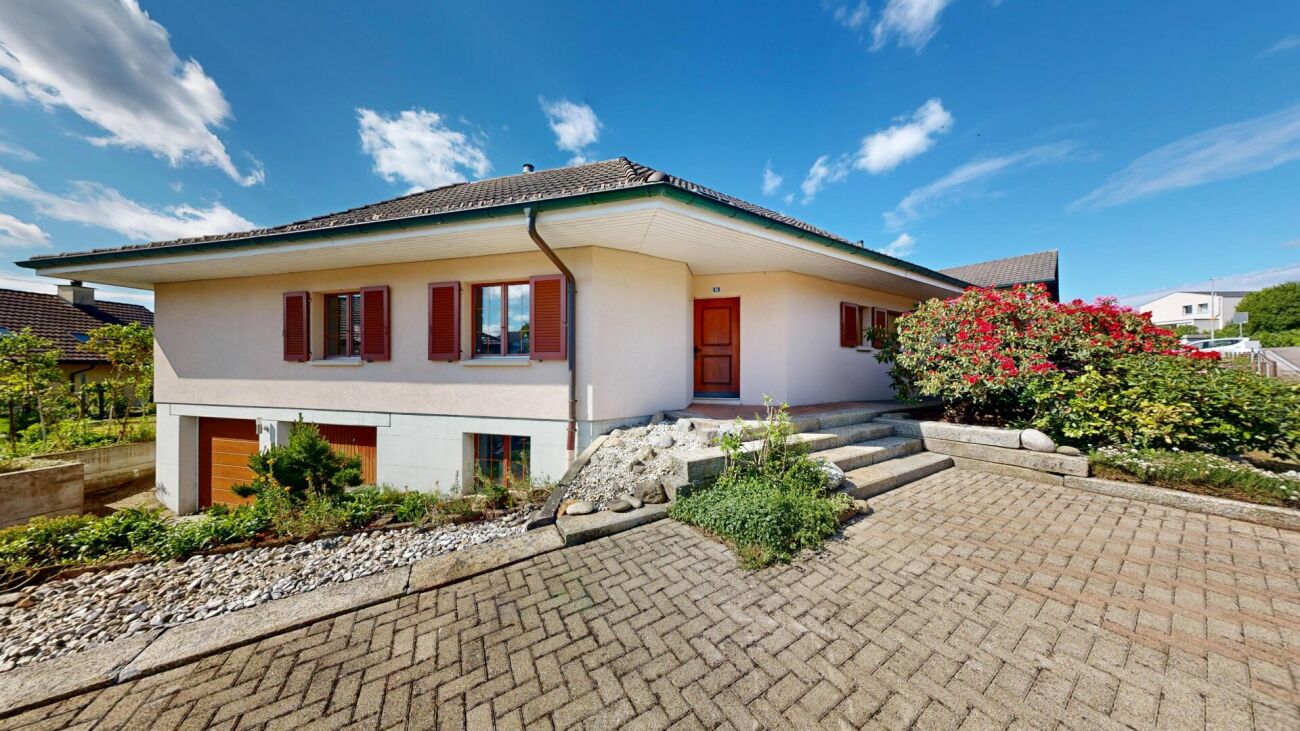 Freistehendes 5.5-Zimmer-Einfamilienhaus mit grossem Garten und vielfältigen Möglichkeiten