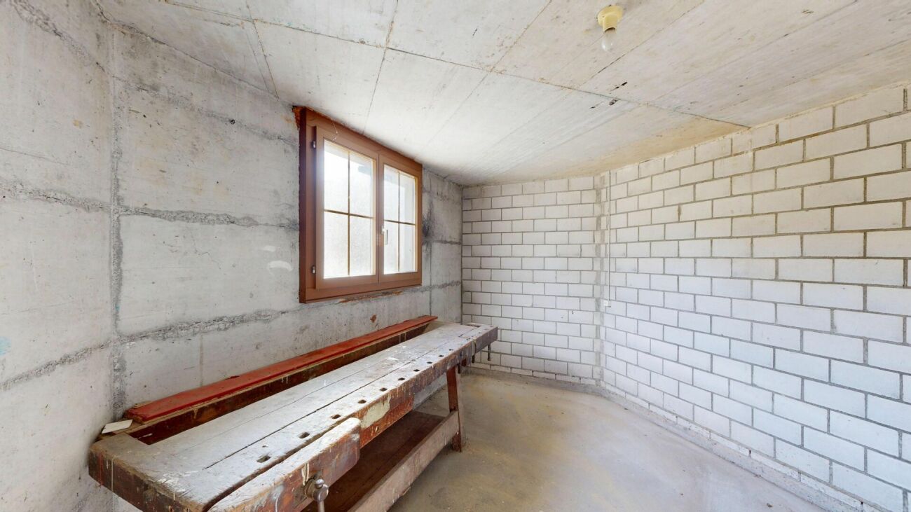 Freistehendes 5.5-Zimmer-Einfamilienhaus mit grossem Garten und vielfältigen Möglichkeiten