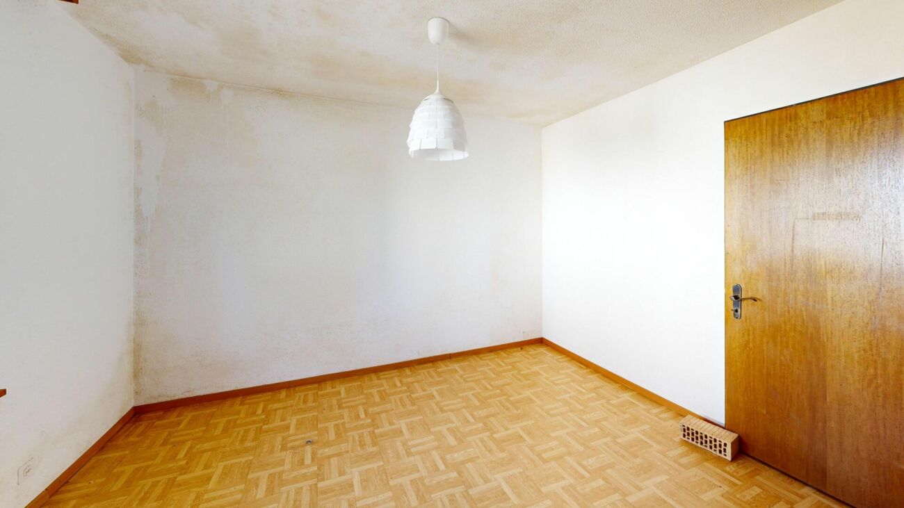Freistehendes 5.5-Zimmer-Einfamilienhaus mit grossem Garten und vielfältigen Möglichkeiten