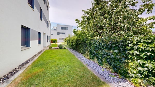 3.5-Zimmer-Gartenwohnung mit exklusivem 245 m² Garten und gedeckter Terrasse 16