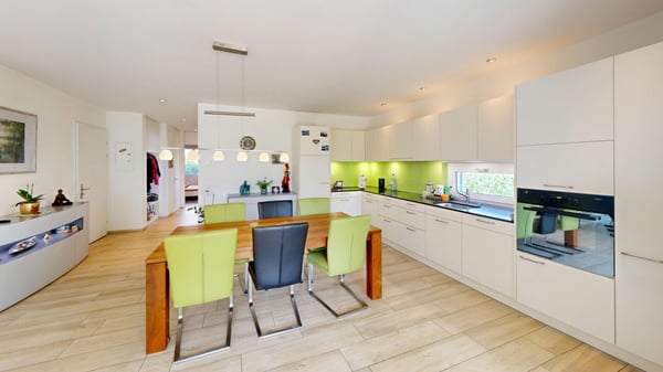 3.5-Zimmer-Gartenwohnung mit exklusivem 245 m² Garten und gedeckter Terrasse 4