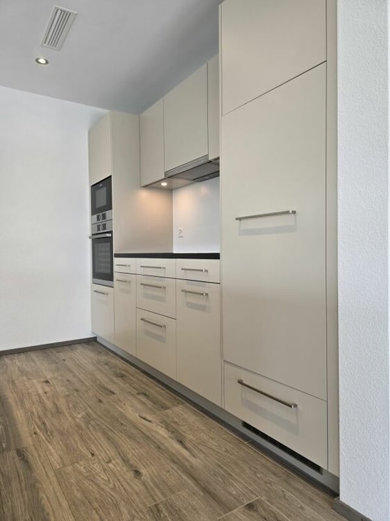 Helle, moderne Wohnung mit besten Verkehrsanbindungen 5