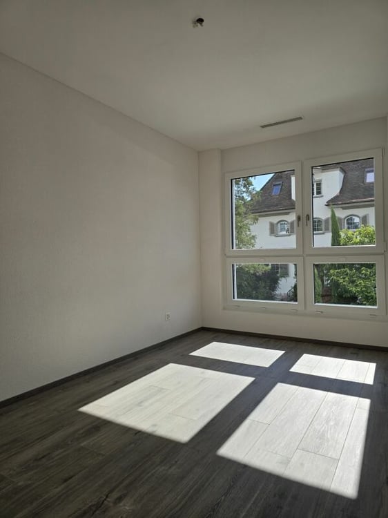 Helle, moderne Wohnung mit besten Verkehrsanbindungen 9
