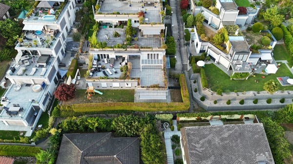 Wohnen an gehobener Lage, mit Weitsicht und grosser Terrasse 3
