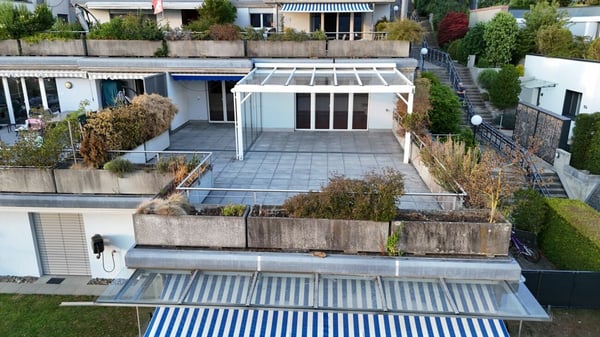 Wohnen an gehobener Lage, mit Weitsicht und grosser Terrasse 2