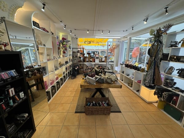 Schöne und grosszügige Ladenräumlichkeit in der Thuner Altstadt 4