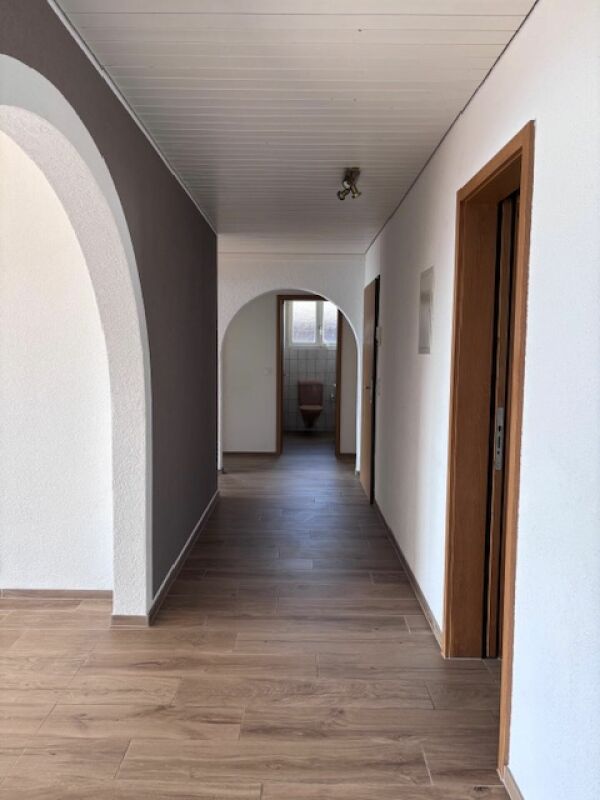 Top 4.5-Zimmer-Dachwohnung mit traumhafter Aussicht in Gunten