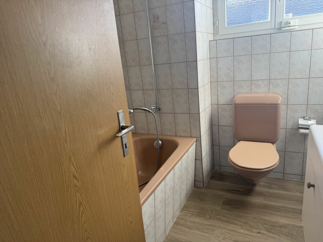 Top 4.5-Zimmer-Dachwohnung mit traumhafter Aussicht in Gunten