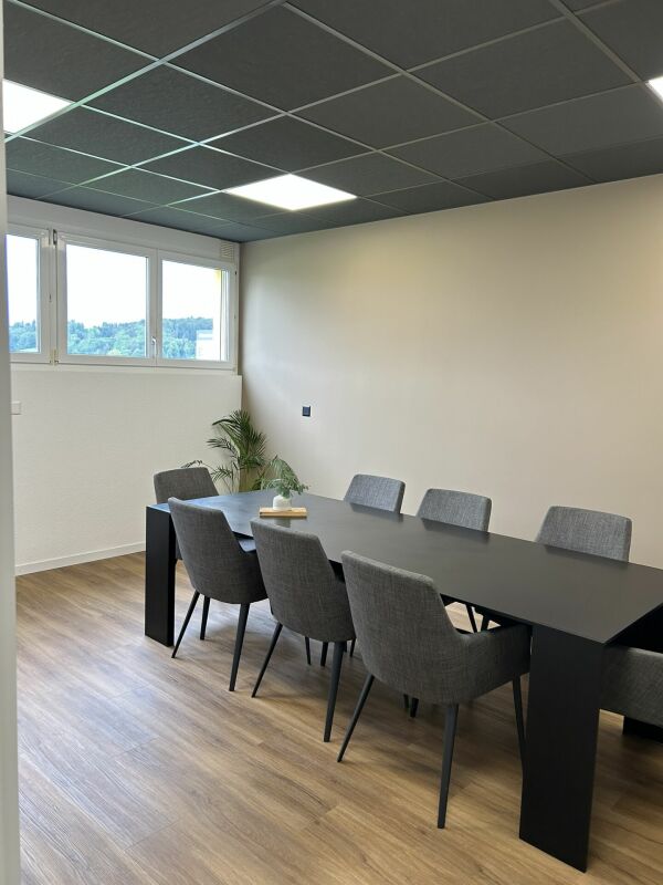 Moderne Gewerberäumlichkeiten an idealer Lage zu vermieten