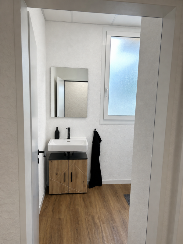 Moderne Gewerberäumlichkeiten an idealer Lage zu vermieten