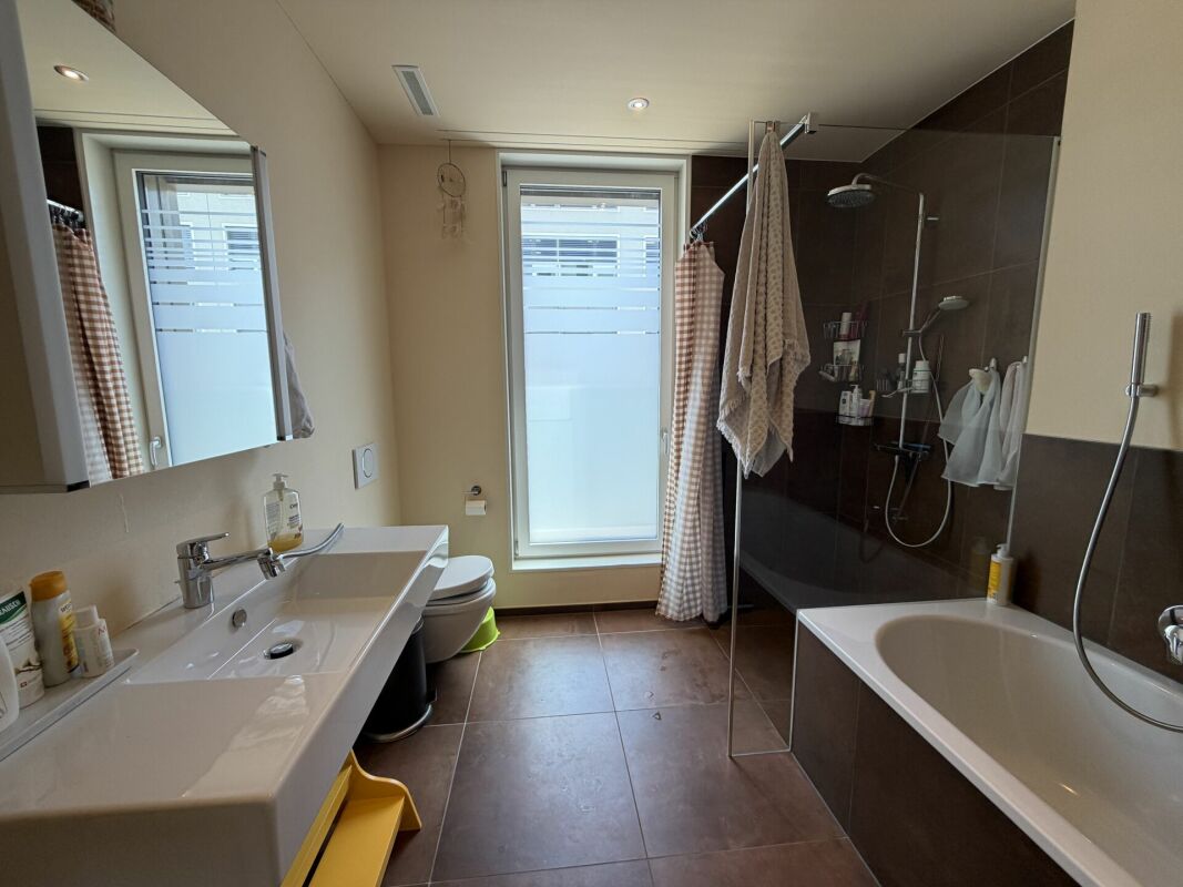 Modern 4.5-room apartment in central location in Thun
