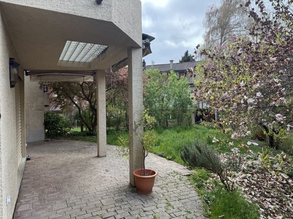Top 8-Zimmer-Doppeleinfamilienhaus inkl. Dachwohnung 14