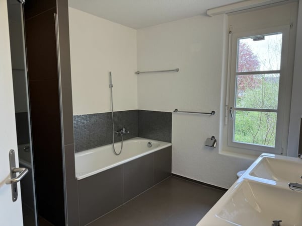 Top 8-Zimmer-Doppeleinfamilienhaus inkl. Dachwohnung 12