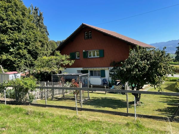 Ländliche 4-Zimmerwohnung mit traumhafter Aussicht