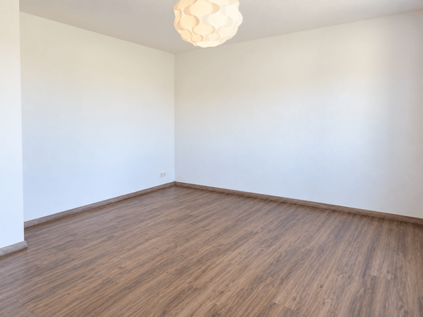 4.5-Zimmerwohnung auf dem Land mit grossem Balkon zu Vermieten 5