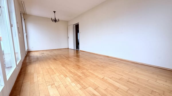 Gepflegtes, freistehendes Einfamilienhaus in ruhigem Quartier 26