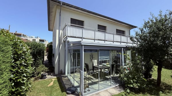 Gepflegtes, freistehendes Einfamilienhaus in ruhigem Quartier 1