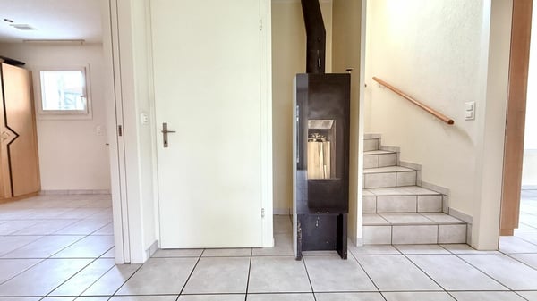 Gepflegtes, freistehendes Einfamilienhaus in ruhigem Quartier 9