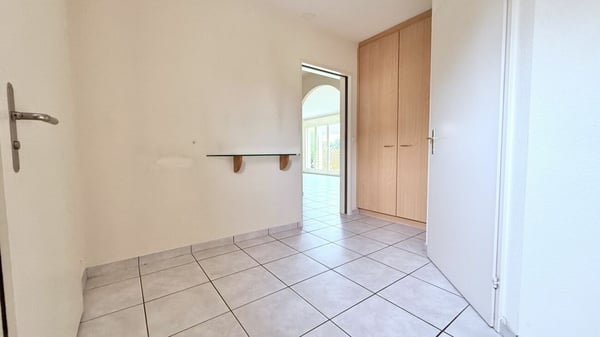 Gepflegtes, freistehendes Einfamilienhaus in ruhigem Quartier 8