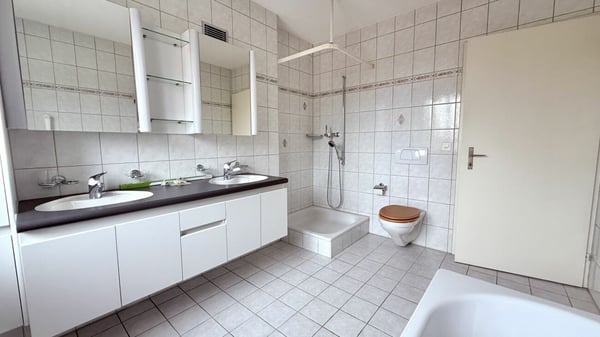 Gepflegtes, freistehendes Einfamilienhaus in ruhigem Quartier 21