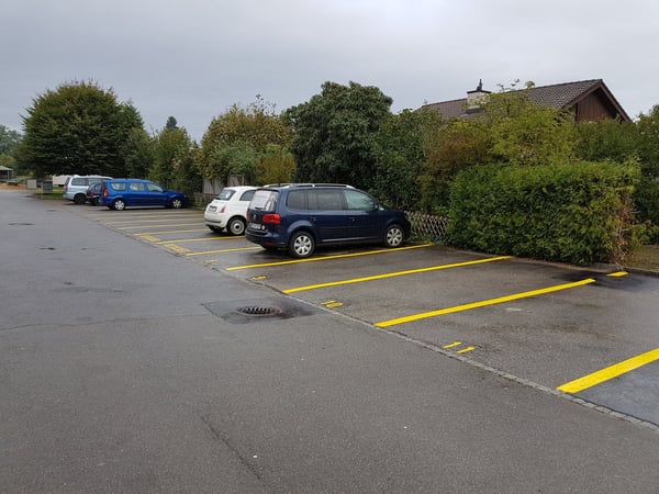 Auf Parkplatz Suche? 2