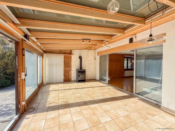 Freistehendes Einfamilienhaus mit grosszügigem Garten 6