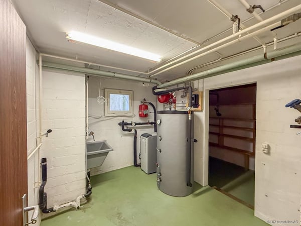 Freistehendes Einfamilienhaus mit grosszügigem Garten 12