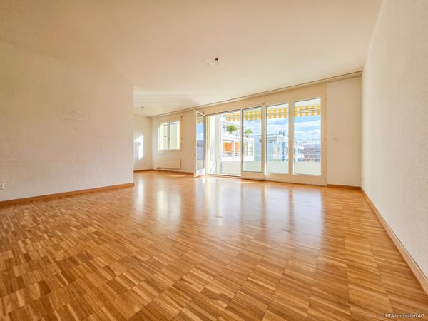 Komfortable 1.5 Zimmer-Wohnung mit sonnigem Balkon-zentral gelegen