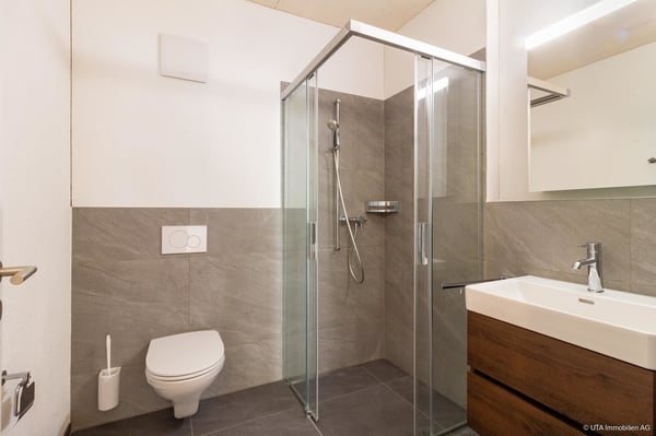 FAMILIENTRAUM - Neuwertiges Einfamilienhaus mit grossen Wohn- und Nebe 10