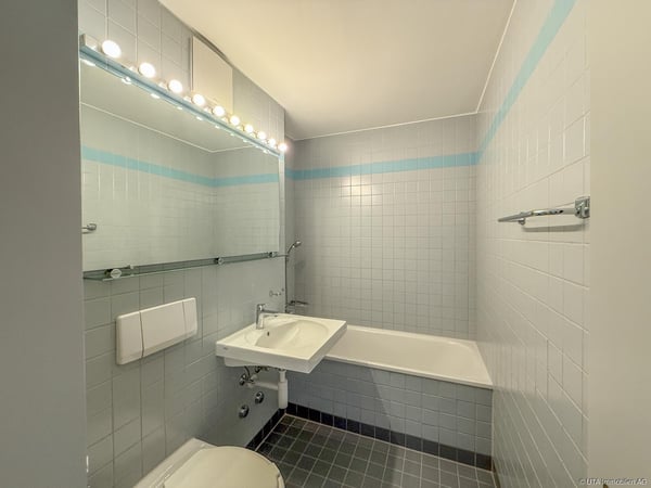 Schöne helle Wohnung mit neuem Ausbaustandard 8
