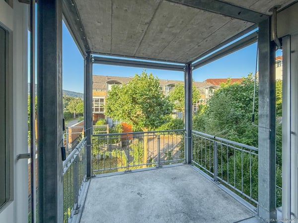 Schöne helle Wohnung mit neuem Ausbaustandard 1