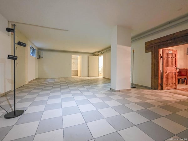 Privates Wohnparadies mit Lift und Pool-Atrium 12