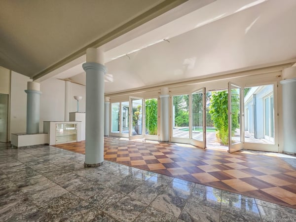 Privates Wohnparadies mit Lift und Pool-Atrium 5