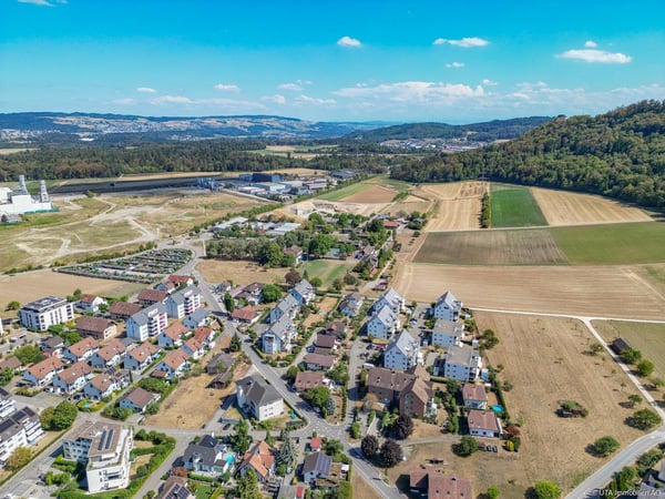 Ihr sonniges Zuhause - zwei Balkone + viel Raum für eigene Ideen 12