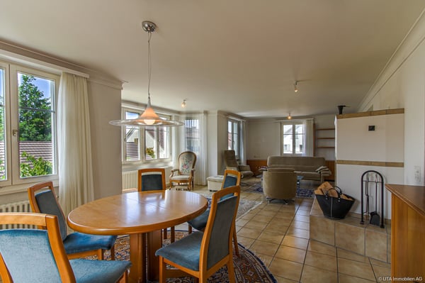 Zweifamilienhaus an zentraler Lage mit attraktivem Umbaupotenzial 6