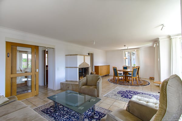 Zweifamilienhaus an zentraler Lage mit attraktivem Umbaupotenzial 5