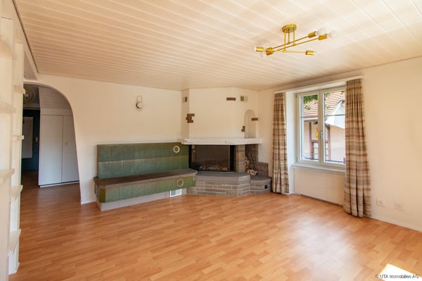 Zweifamilienhaus mit Charme und vielseitigen Nutzungsmöglichkeiten 6