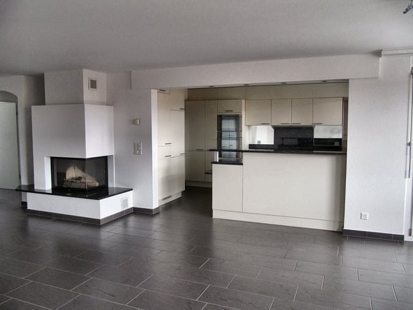 Helle 4.5-Zimmer-Wohnung mit Balkon und herrlicher Aussicht in Oberwil-Lieli
