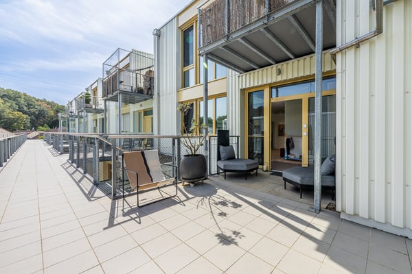 Urbanes Wohnen auf zwei Ebenen - grosszügige Maisonette-Attikawohnung 2