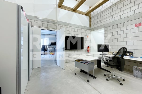 Renditeobjekt - Geschäftsliegenschaft 9