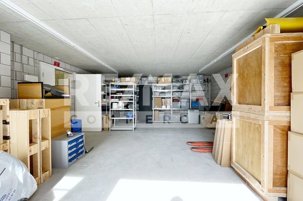 Renditeobjekt - Geschäftsliegenschaft 8