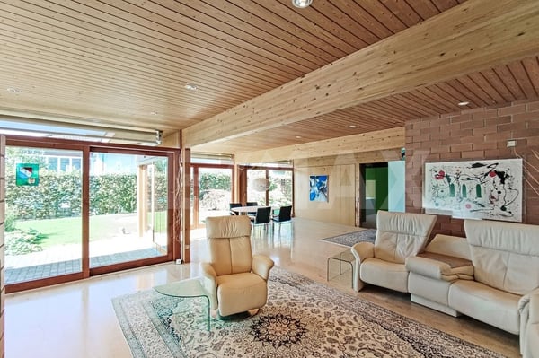 Einfamilienhaus im Bungalow-Stil mit Wellness-Oase und grossem Garten 5