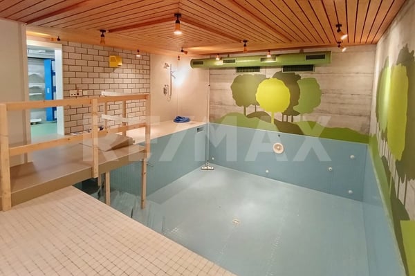 Einfamilienhaus im Bungalow-Stil mit Wellness-Oase und grossem Garten 12